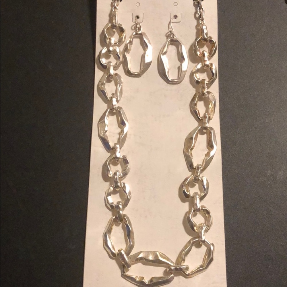Fashion Jewelry Earring and Necklace Set